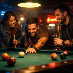 Компания играет в бильярд